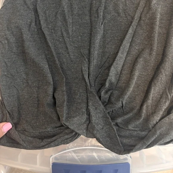 ALO Yoga Gray Wrap Tank Top - Size M - Picture 4 of 6